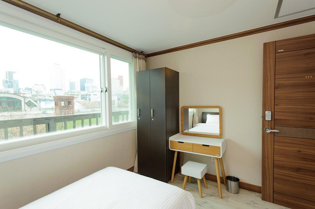 Big Johns Place Pensión Seúl Habitación foto